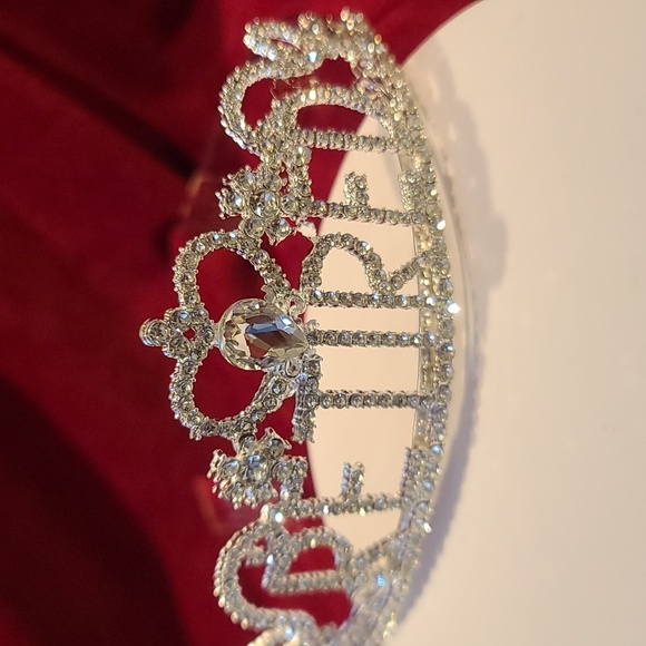 RETIREMENT Sash & Rhinestone Tiara Celebration set NWT Silvertone metal - Picture 4 of 7